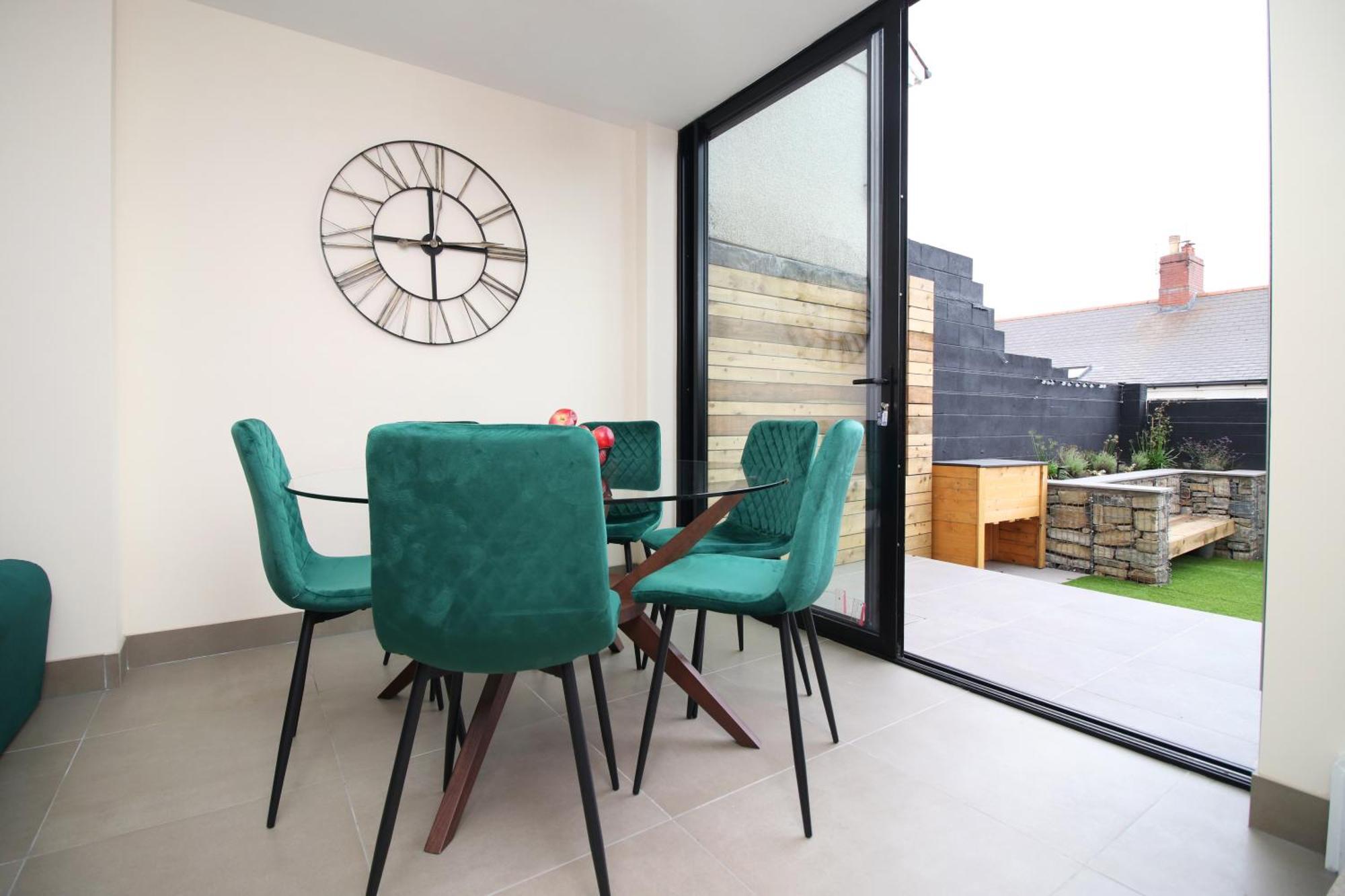 Luxury 4 Bedroom 4 Ensuite Home In Penarth Cardiff Esterno foto