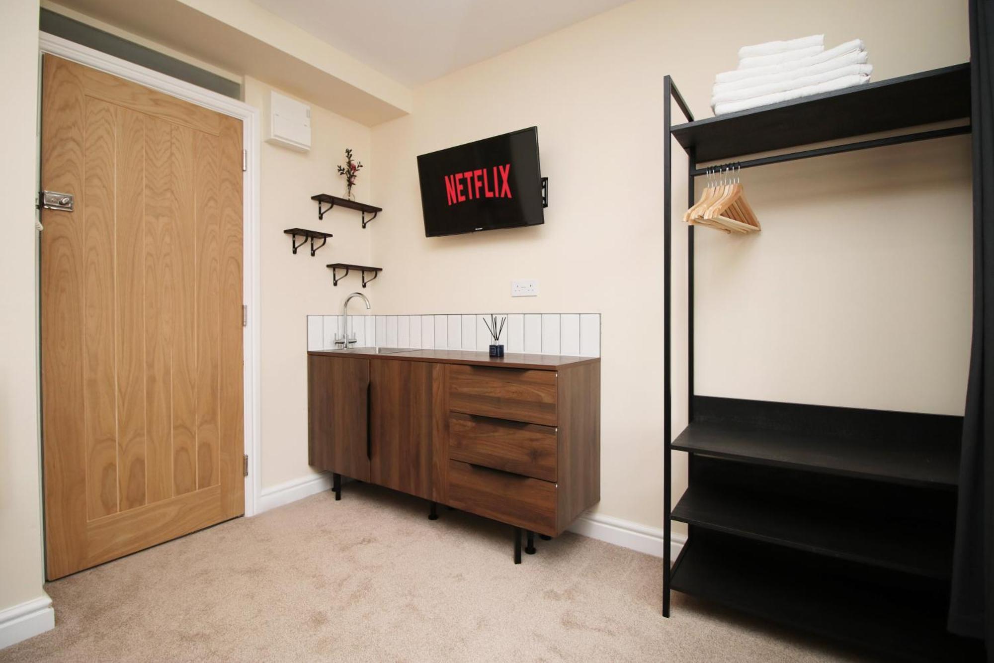 Luxury 4 Bedroom 4 Ensuite Home In Penarth Cardiff Esterno foto
